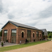 <a href="http://www..thecarriagehall.co.uk">Carriage Hall</a>